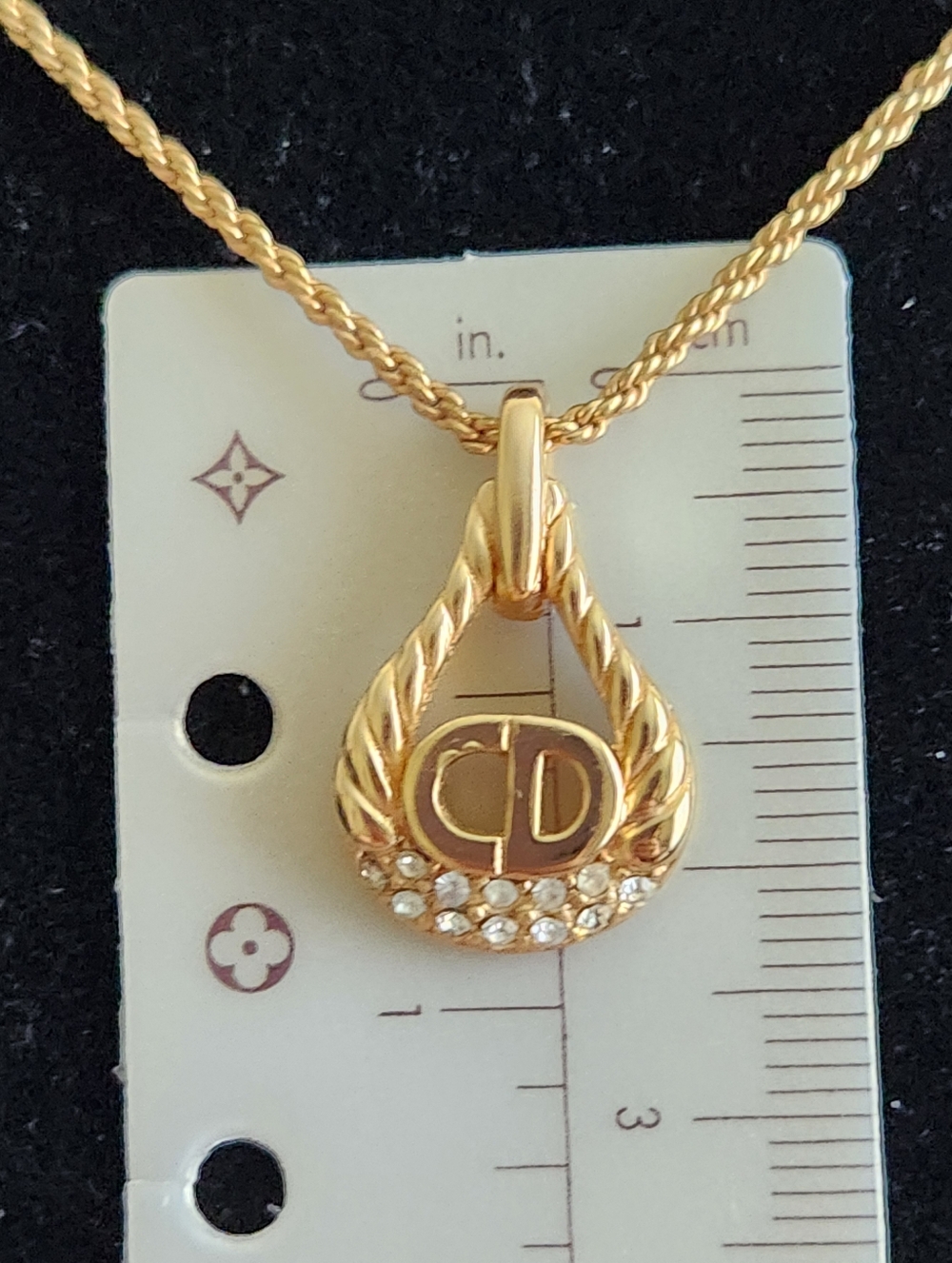 Christian Dior CD Logo Gold Plated Teardrop Pendant Necklace Crystal Accents - Picture 5 of 6